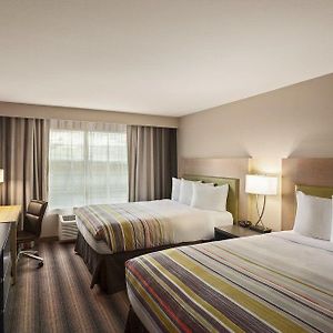 Quadruple Room Two Queen Beds Disability Access or Non Smoking