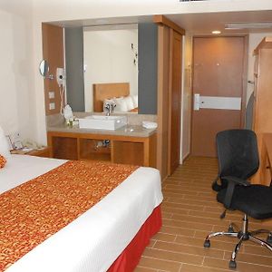 Executive King Room