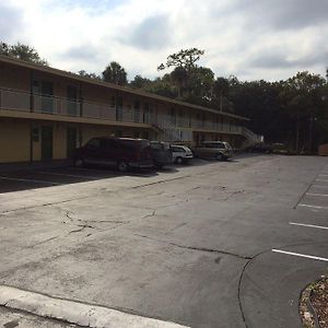 Royal Inn