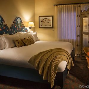 Tradition King Room
