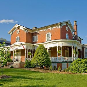 The Carriage House Inn B&B