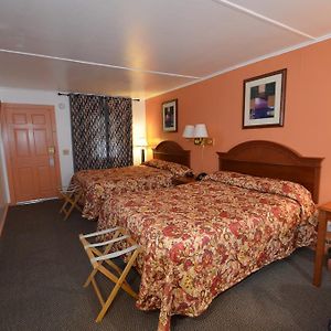 Queen Room Two Queen Beds