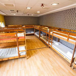 Dormitory Room Mixed