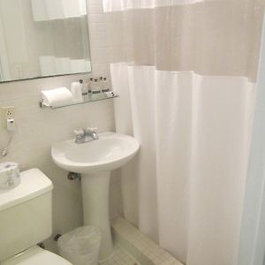 Deluxe Studio Kitchenette