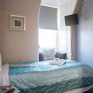 Classic Single Room