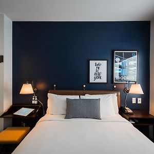 Contemporary Queen Room