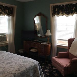 Private Bathroom Queen Room