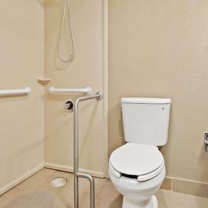 Queen Room Two Queen Beds Pet Friendly or Downstairs Non-Smoking