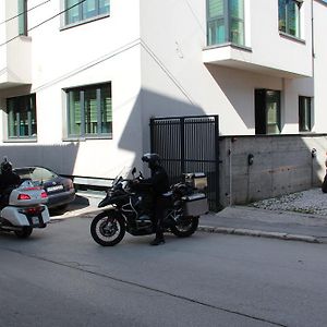 Le Petit Prince Guesthouse Free Parking