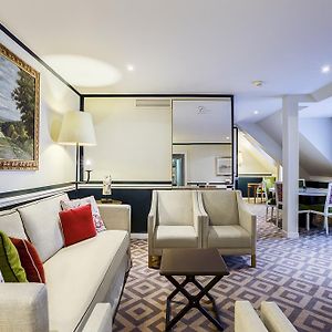 Deluxe Two-Bedroom Suite