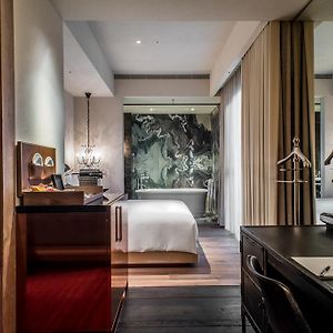 Adjacent Room Assigned On Arrival