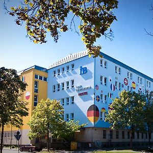 Hostel Haus International