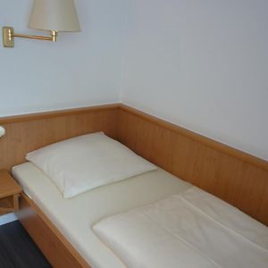 Budget Room