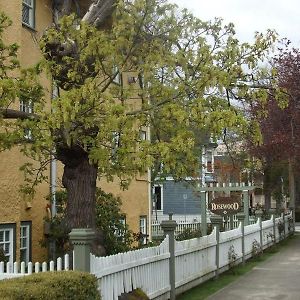 Rosewood Inn