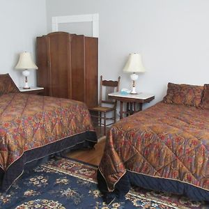 Two-Bedroom King Suite