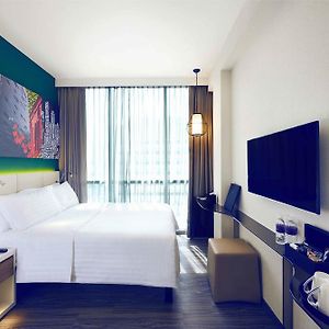 Signature Queen Room