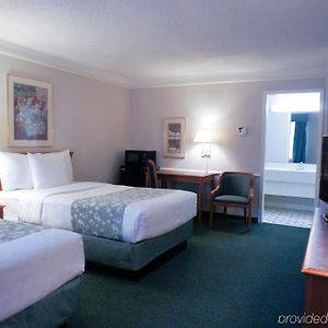 Double Room Two Double Beds Non-Smoking