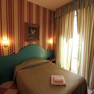 Economy Triple Room
