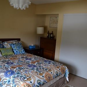 Bed And Breakfast In Hollywood Hills