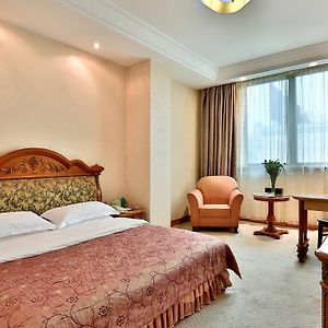 Executive King Room