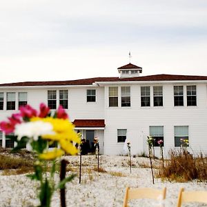 Amelia Oceanfront Bed And Breakfast