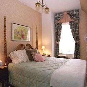 Cliff Crest Bed & Breakfast