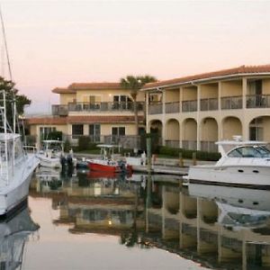 The Inn At Camachee Harbor