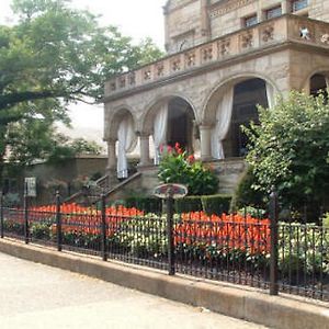 Boggs Mansion