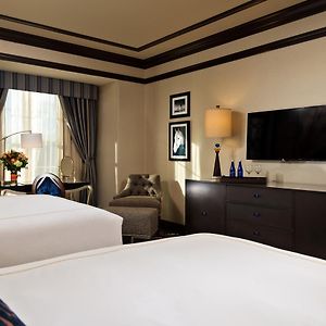 Standard Queen Room Mobility accessible