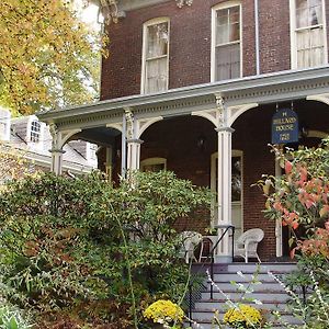 Hillard House Inn
