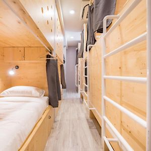 Dormitory Room Mixed