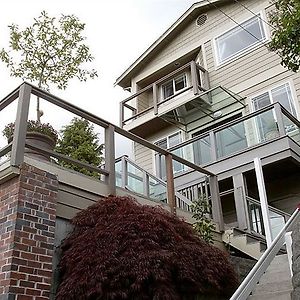 Sleeping Bulldog Bed & Breakfast