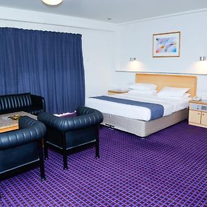 Deluxe Family Suite