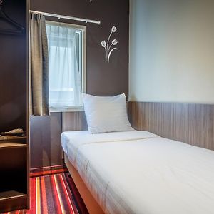 Small Single Room