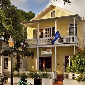 Tropical Inn