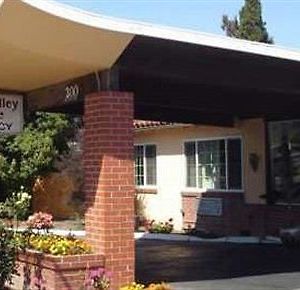 Wine Valley Lodge