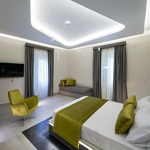 Via Veneto Luxury Suites