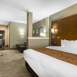 King Suite Mobility accessible