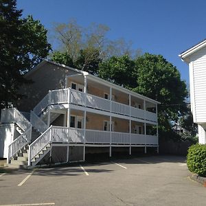 Blue Shutters Inn Carriage House Studios