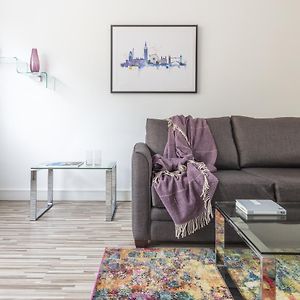 Club One-Bedroom Apartment
