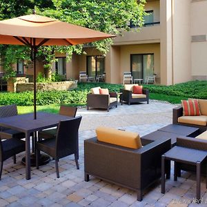 Courtyard By Marriott Lexington North