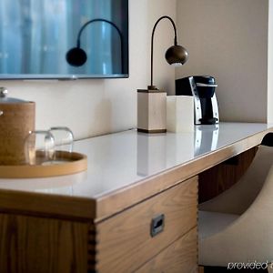 Queen Room Hearing Accesible