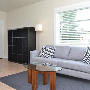One-Bedroom King Apartment Sofa Bed