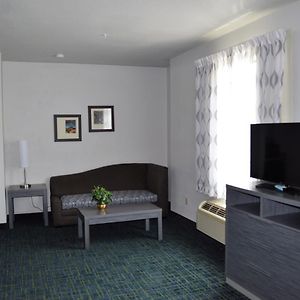 Queen Suite