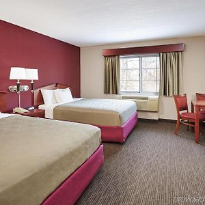 Americinn By Wyndham Douglas/Saugatuck