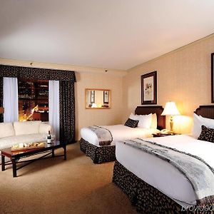 Luxury King Room
