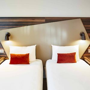Studio Twin Beds