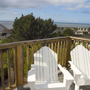 Grand King View at JD House