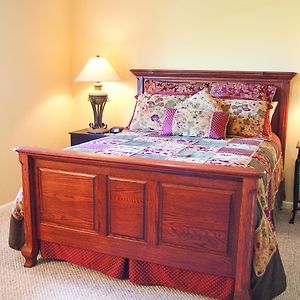 Queen Suite