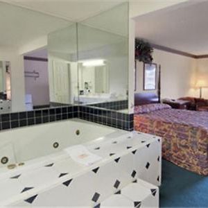 King Room Spa Bath
